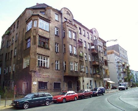 GebÃ¤ude vor der Sanierung 1998